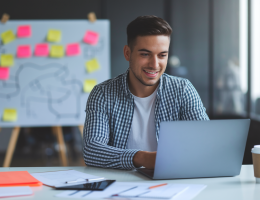 Comment lancer une startup avec un budget limité ?